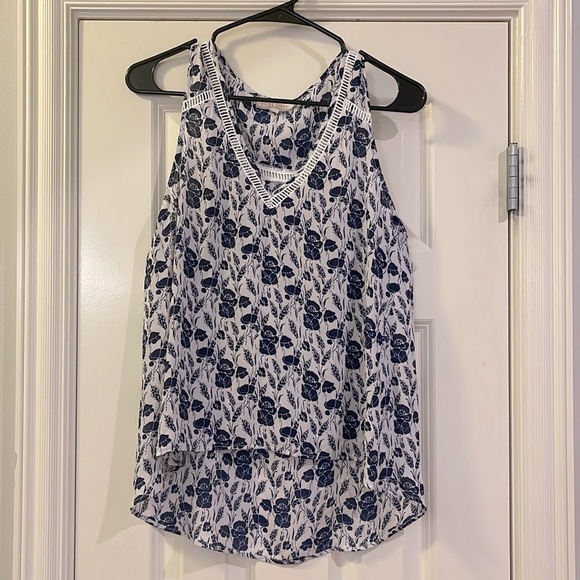 Eight Sixty flowy navy and white floral tank. Size S. - Picture 1 of 3
